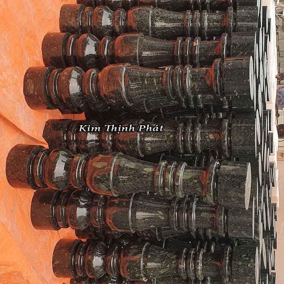 con tiện đá hoa cương màu đen