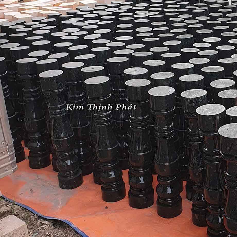 con tiện đá hoa cương màu đen