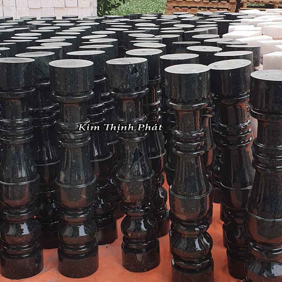 con tiện đá hoa cương màu đen
