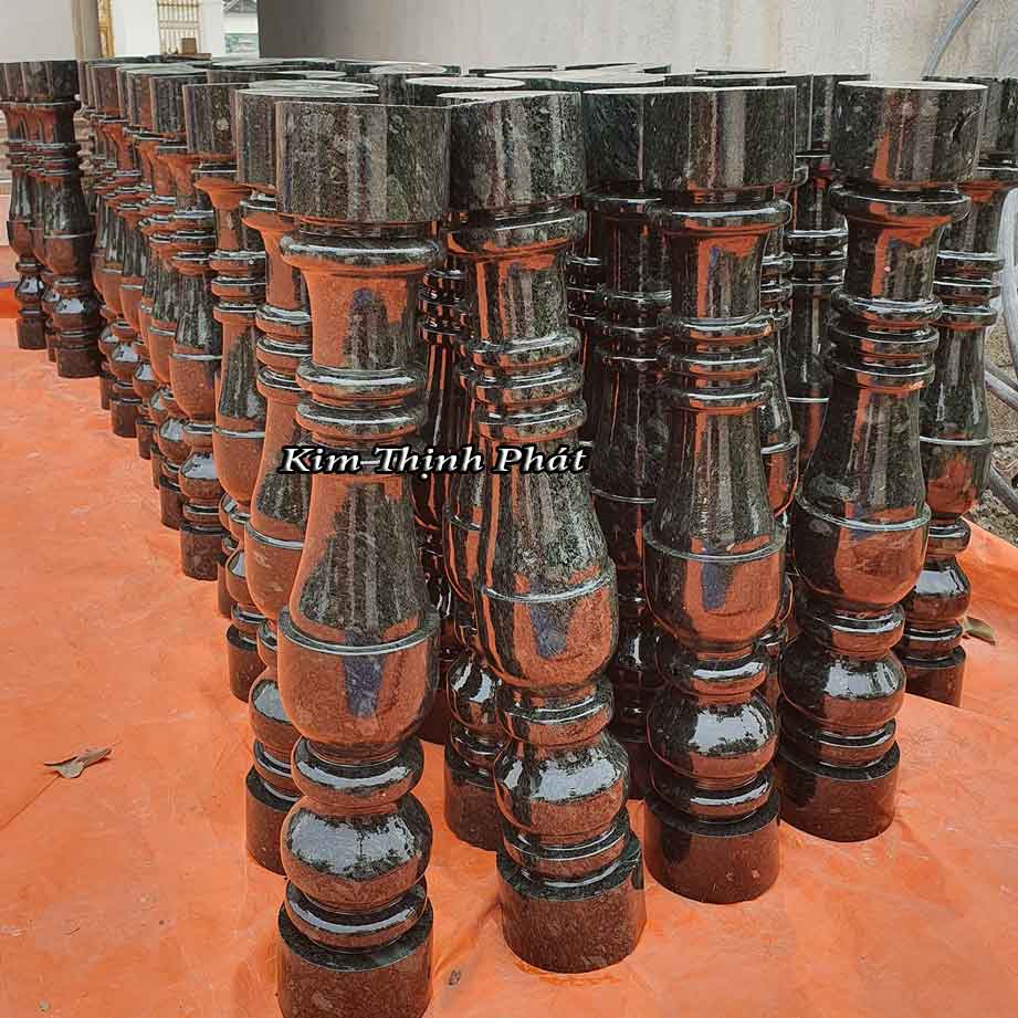 con tiện đá hoa cương màu đen
