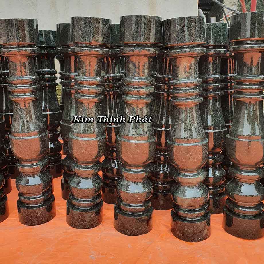 con tiện đá hoa cương màu đen