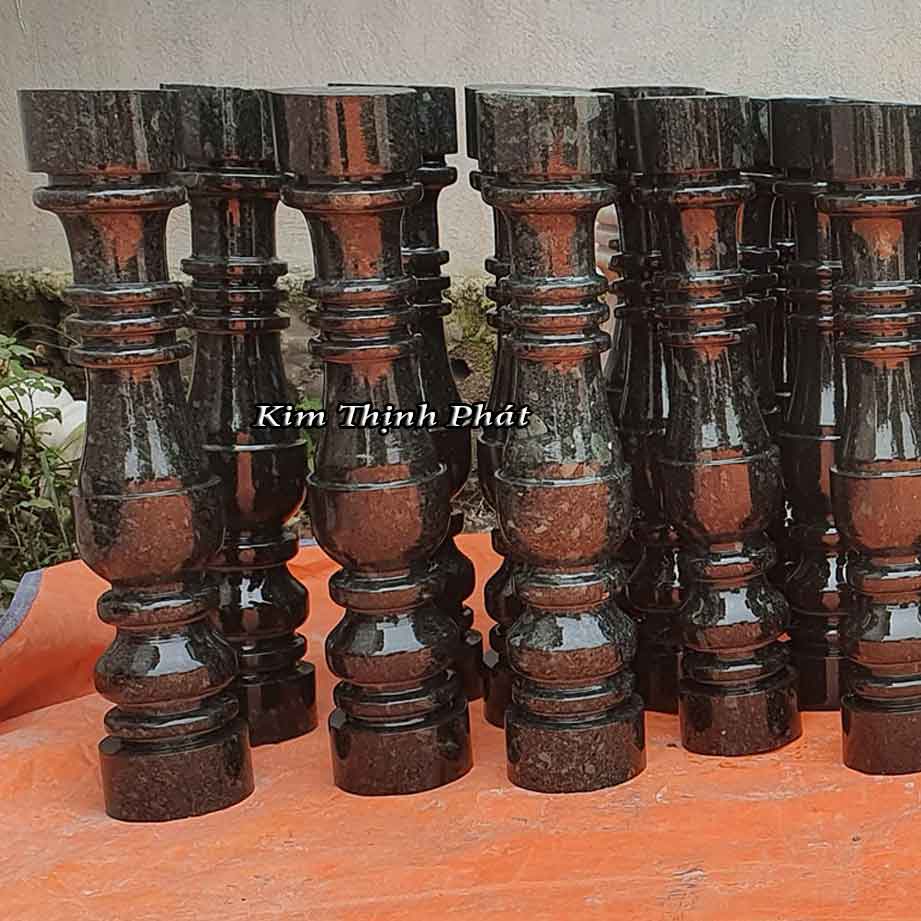 con tiện đá hoa cương màu đen