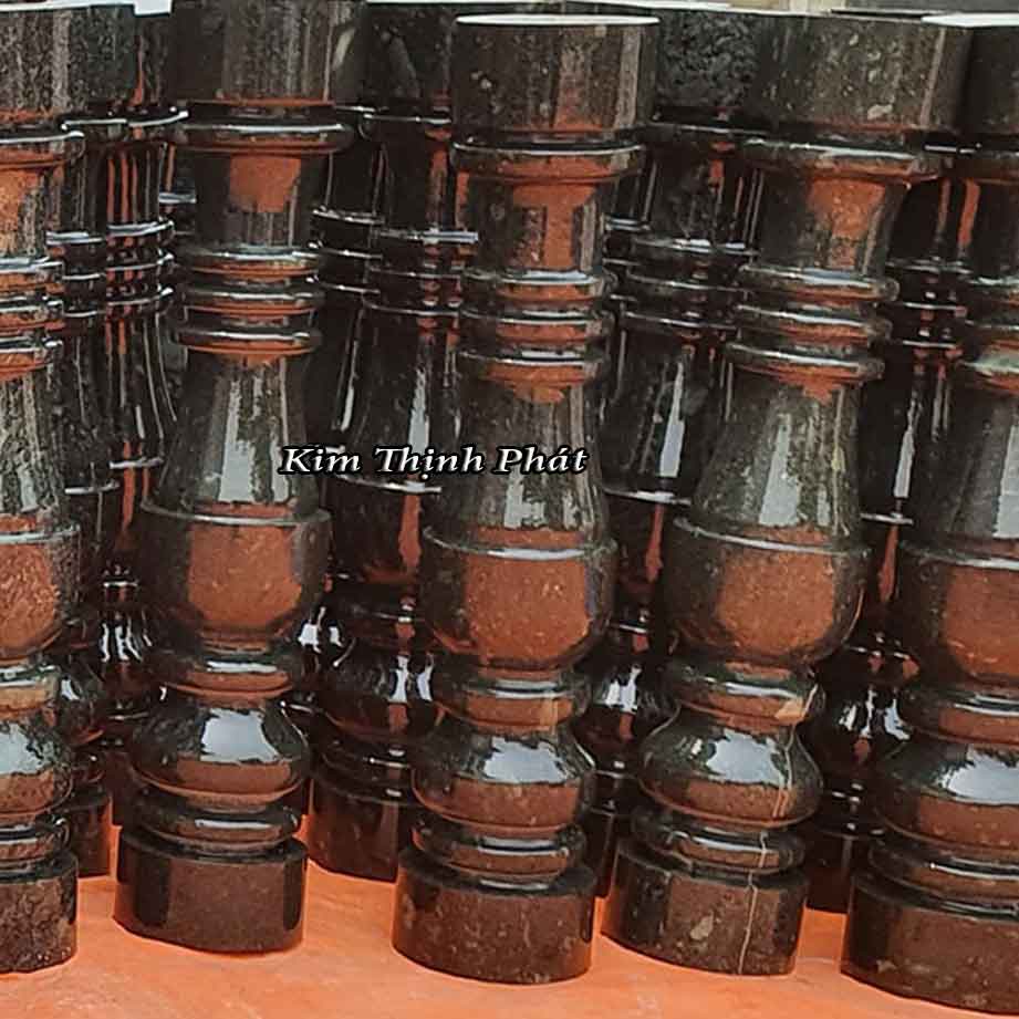 con tiện đá hoa cương màu đen