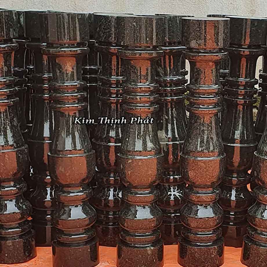 con tiện đá hoa cương màu đen