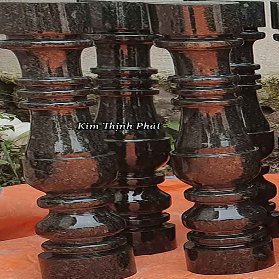 con tiện đá hoa cương màu đen