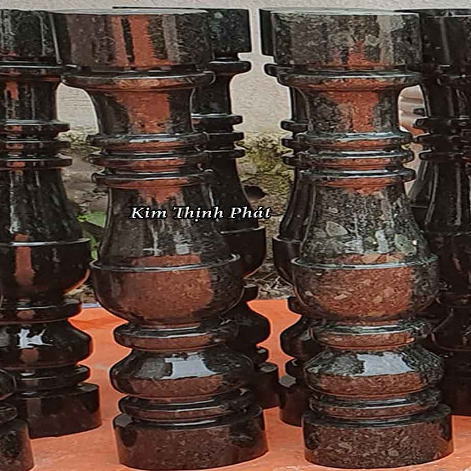 con tiện đá hoa cương màu đen