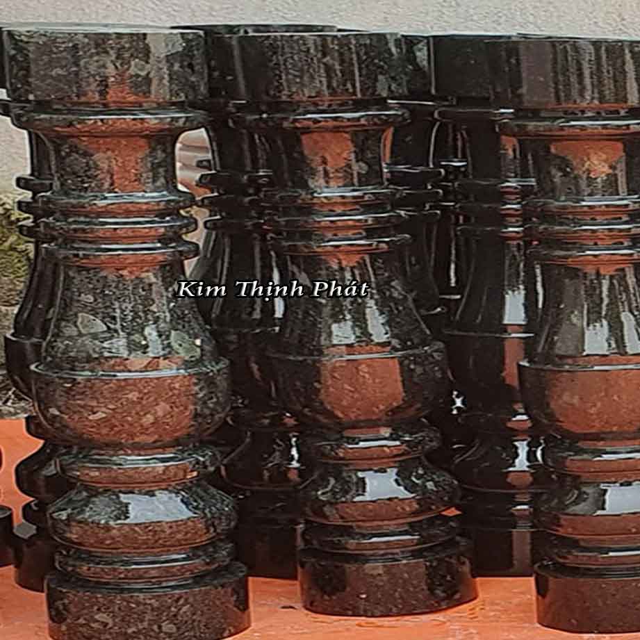 con tiện đá hoa cương màu đen