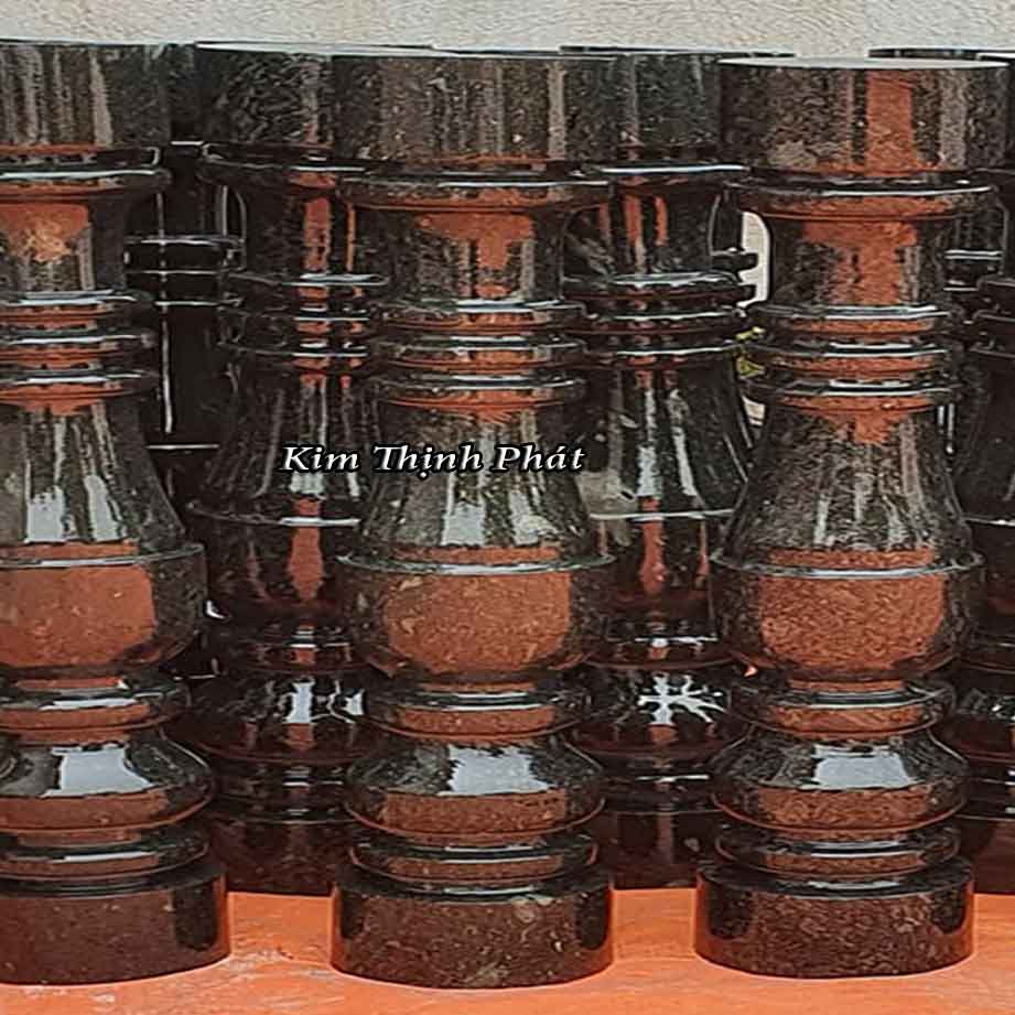 con tiện đá hoa cương màu đen