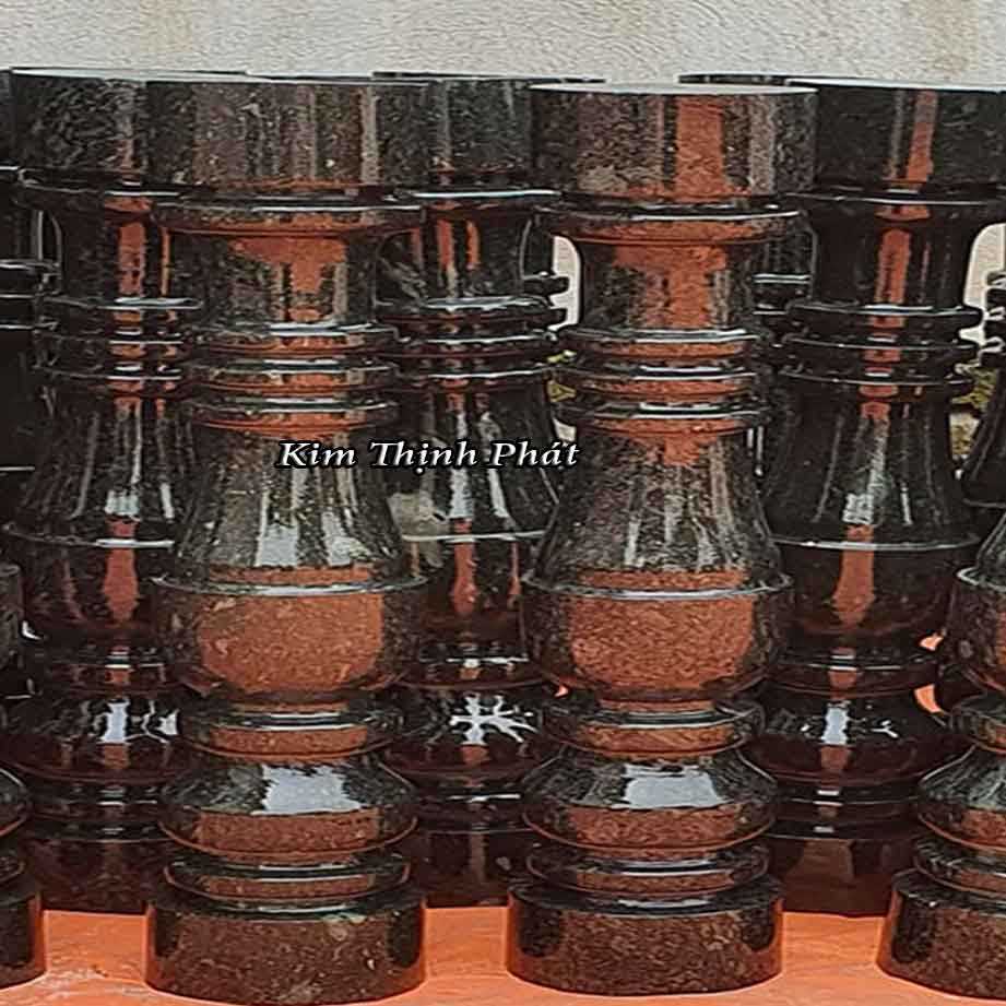 con tiện đá hoa cương màu đen