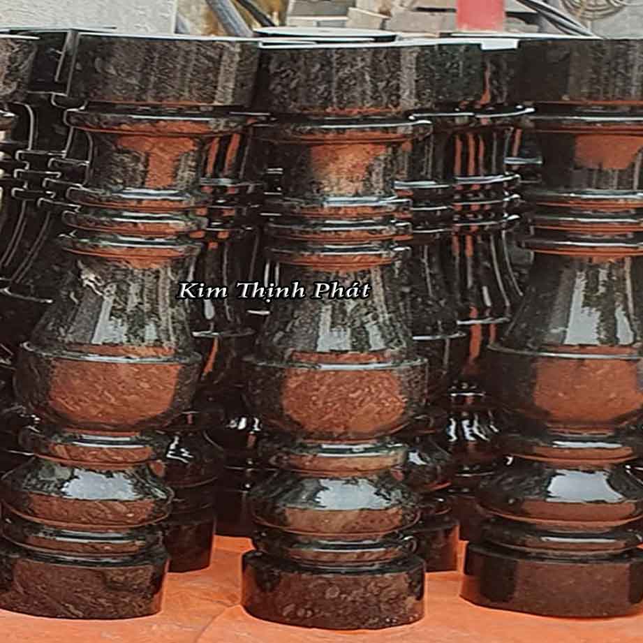 con tiện đá hoa cương màu đen