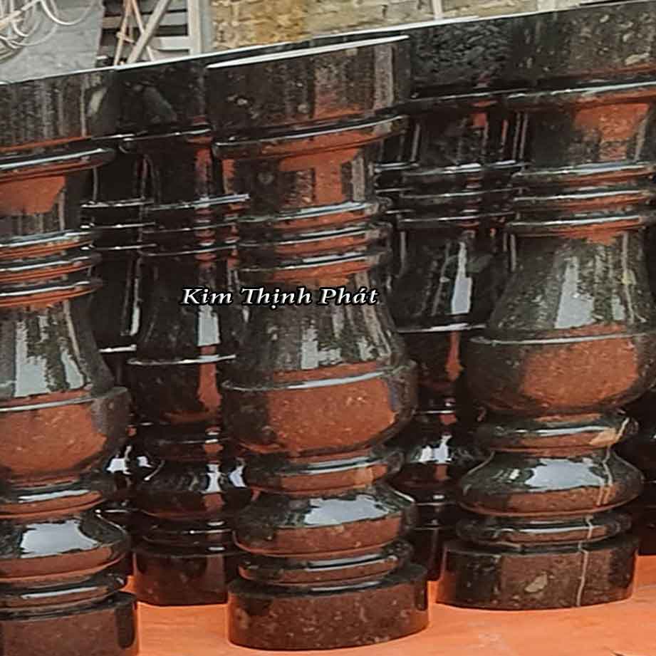 con tiện đá hoa cương màu đen