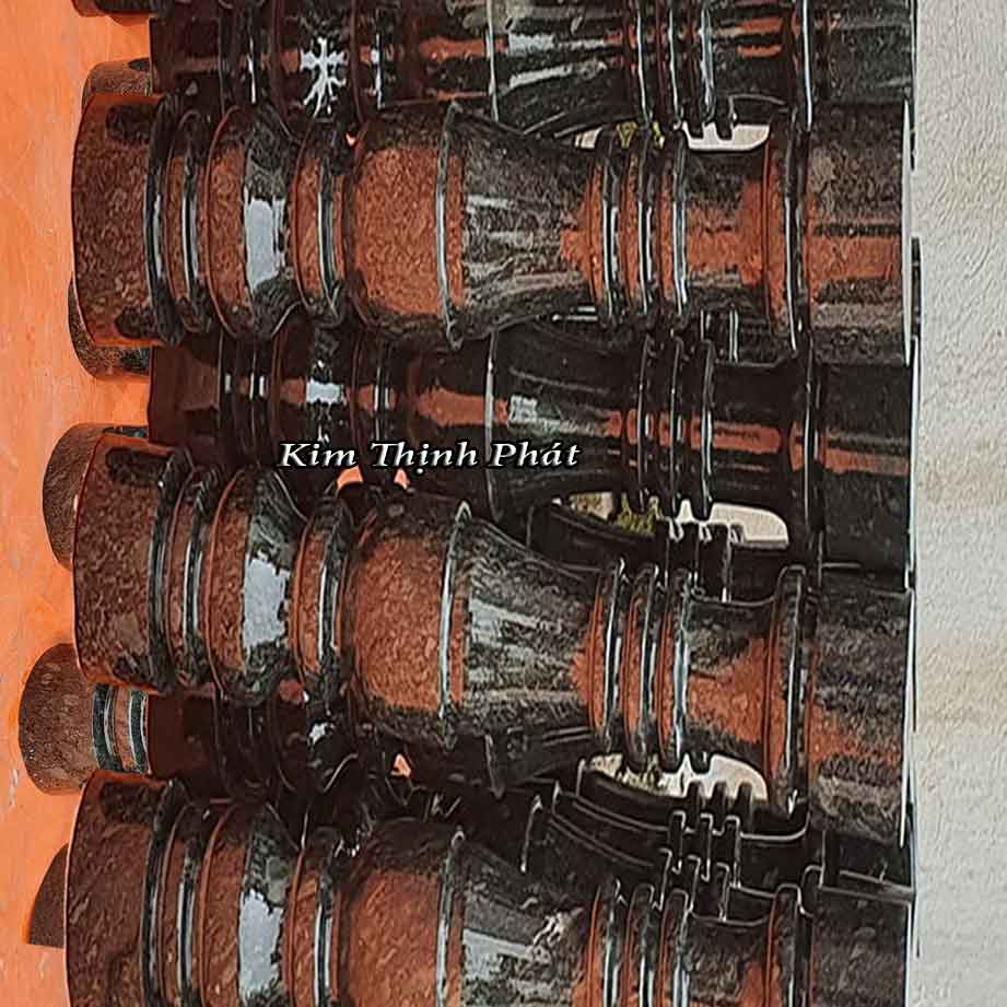 con tiện đá hoa cương màu đen