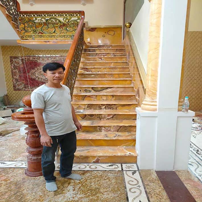 Đá hoa cương cầu thang